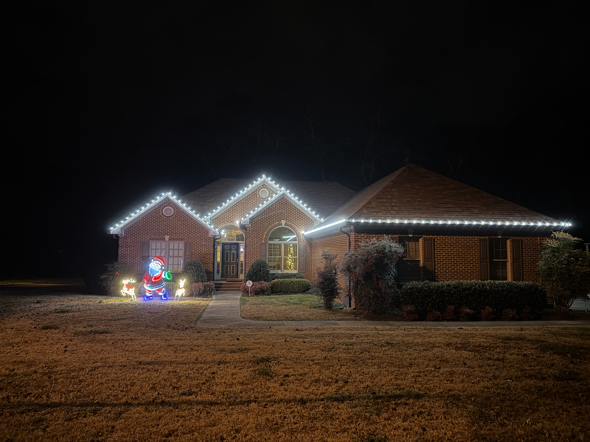 Seagroves home cool white with holiday decorations