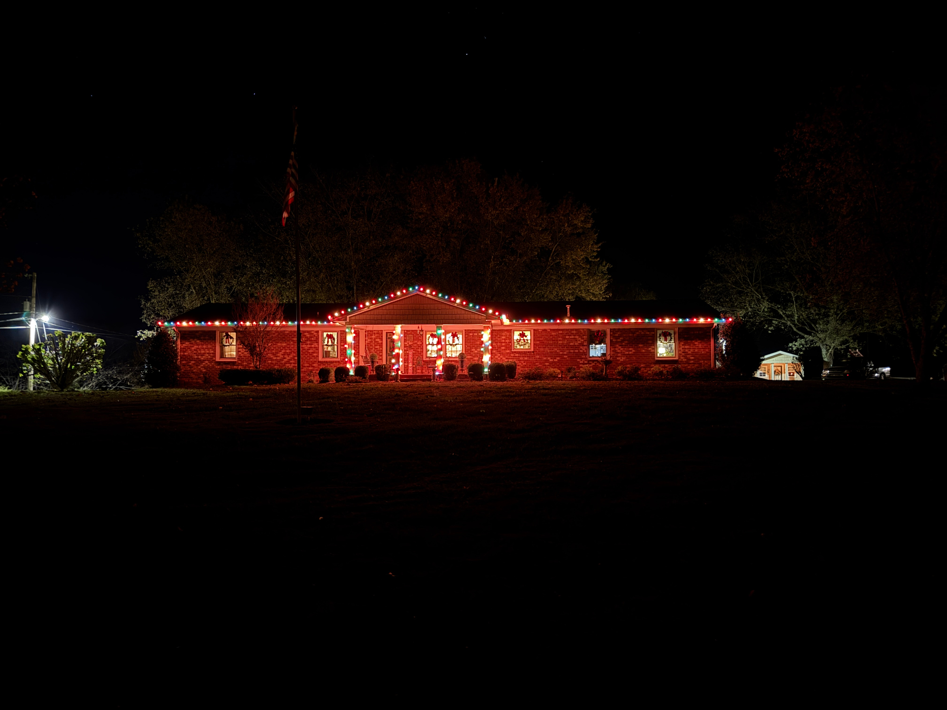 Vicki home multicolor lights with lit columns
