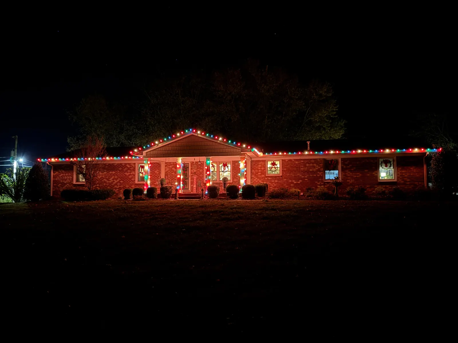Vicki home multicolor lights with lit columns
